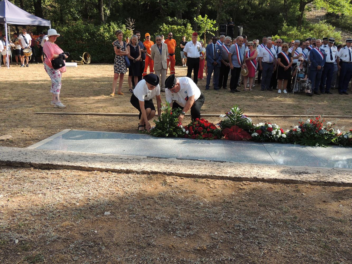 2023 07 18 SIGNES - HOMMAGE AUX 38 RESISTANTS FUSILLES EN 1944 (60).JPG -           